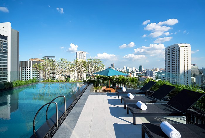 Hyatt-Place-Bangkok-Sukhumvit-Pool-02