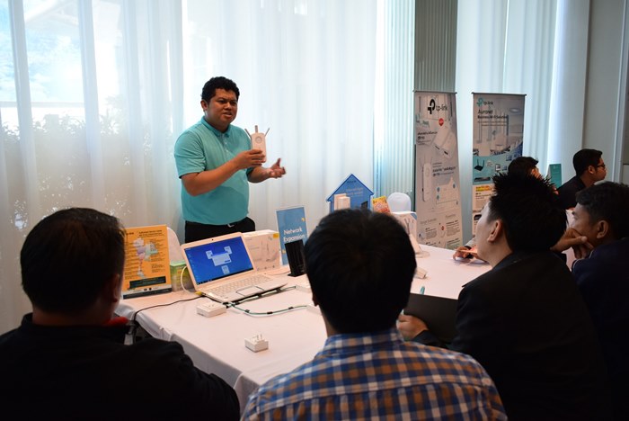 tplink-20-road-showdsc_0162
