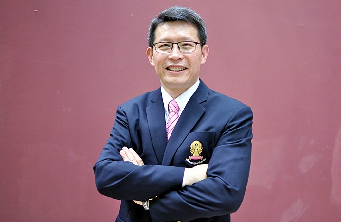 รศ.ดร.สุพจน์ เตชวรสินสกุล คณบดีคณะวิศวกรรมศาสตร์ จุฬาลงกรณ์มหาวิทยาลัย(CU)